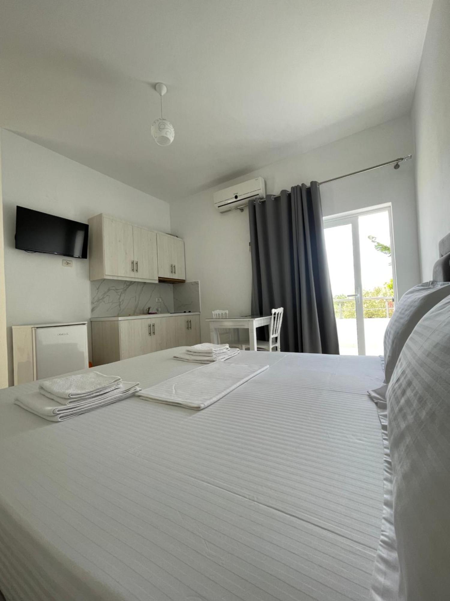 Joni Apartments Ksamil Exterior photo
